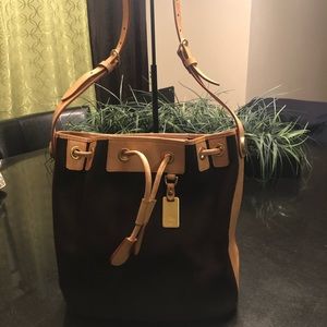 Vintage Dooney Cabriolet brown bucket purse